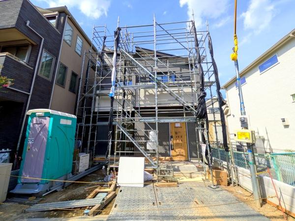 草加市長栄1丁目　戸建