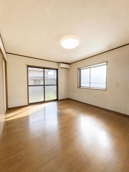 吉川市中曽根２丁目の中古一戸建て