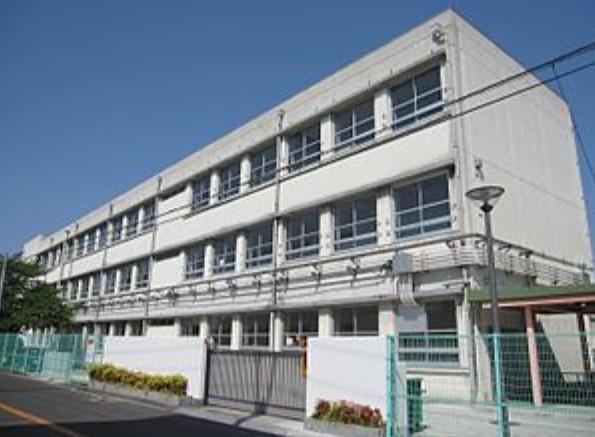堺市北区黒土町の中古一戸建て(堺市立東三国丘小学校)