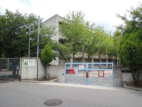 シャルマンフジ堺北(堺市立五箇荘東小学校)