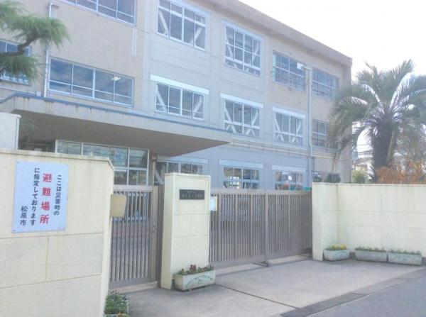 松原市天美北3丁目の新築一戸建(松原市立松原第二中学校)