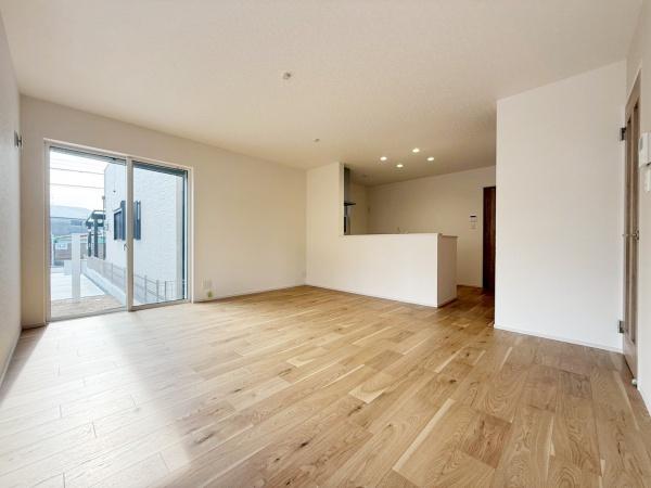 松原市三宅中４丁目の中古一戸建て