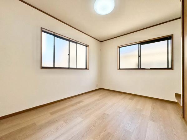 堺市西区浜寺諏訪森町東２丁の中古一戸建て