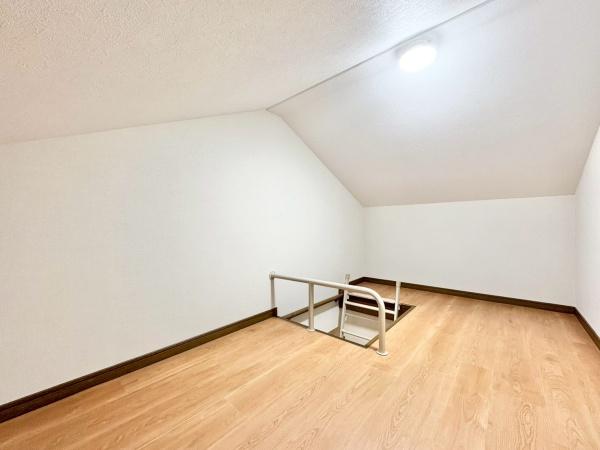 堺市西区上野芝町８丁の中古一戸建て