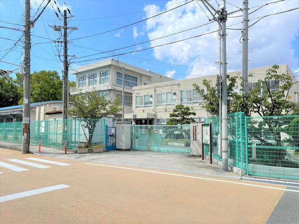 堺市北区南花田町の新築一戸建(堺市立八下中学校)