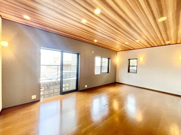 堺市西区浜寺船尾町西１丁の中古一戸建て
