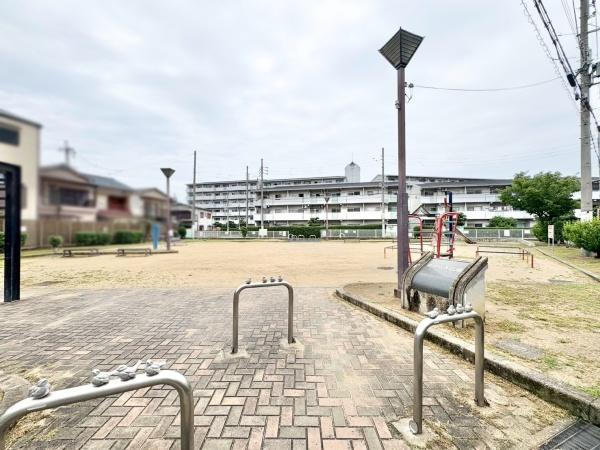 堺市西区浜寺諏訪森町中１丁の新築一戸建