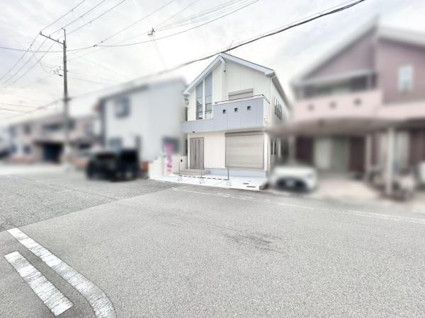 堺市堺区山本町5丁の中古一戸建て(前面道路含む現地写真)