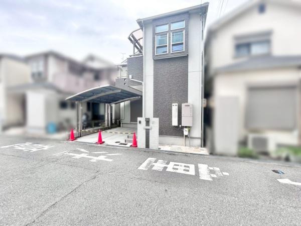 松原市天美南1丁目の中古一戸建て(前面道路含む現地写真)