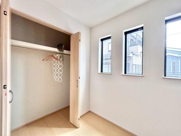 堺市東区日置荘西町1丁の新築一戸建(洋室)