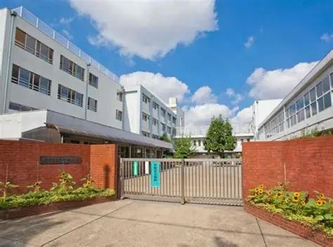 ソフィア泉ヶ丘パークヴェール(堺市立三原台中学校)