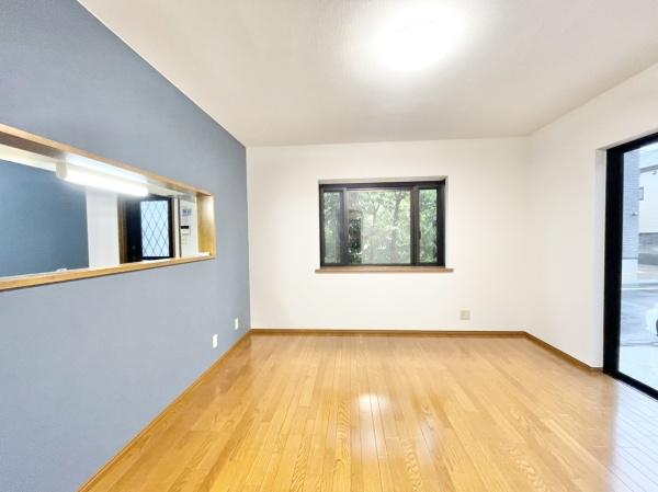 堺市東区中茶屋の中古一戸建て(リビング)