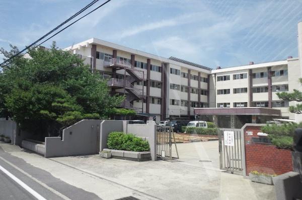 松原市阿保６丁目の中古一戸建て(松原市立松原第四中学校)