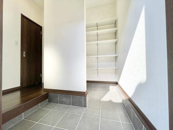 松原市東新町２丁目の中古一戸建て