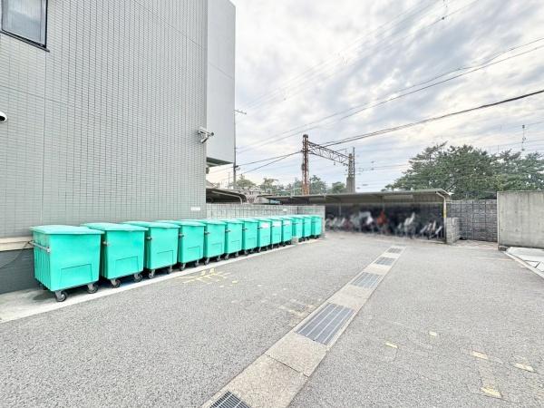 藤和浜寺公園ホームズ駅前通り