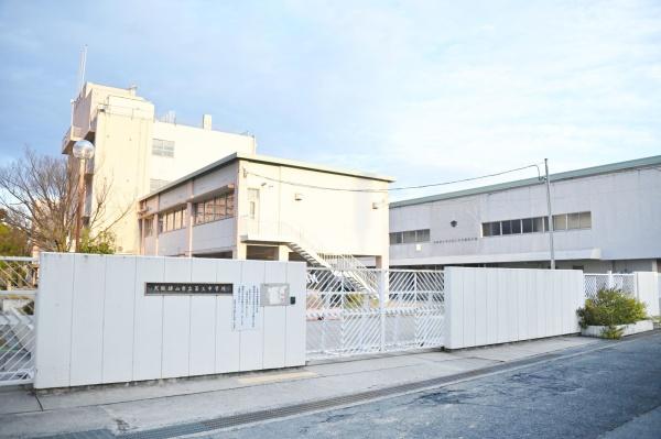 ライオンズマンション金剛(大阪狭山市立第三中学校)