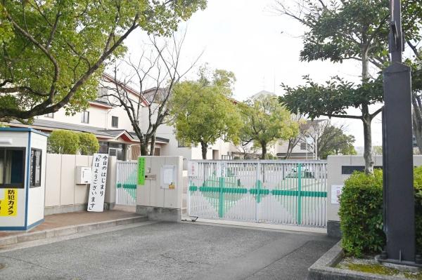 ライオンズマンション金剛(大阪狭山市立第七小学校)