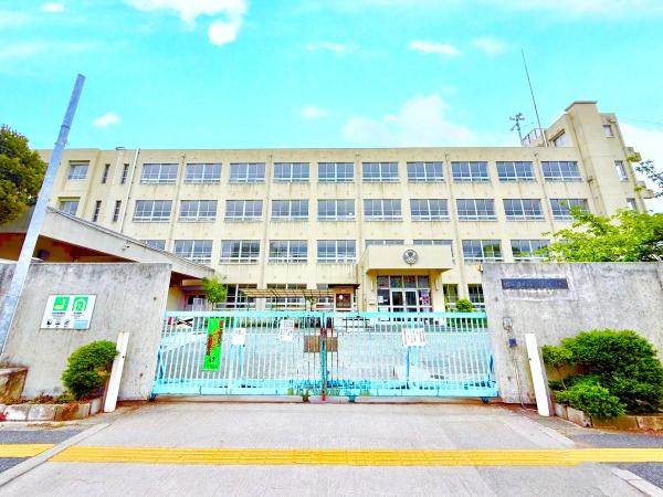 新金岡3丁1番G住宅2棟(堺市立新金岡東小学校)