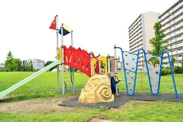 新金岡3丁1番G住宅2棟(金岡東第1公園)