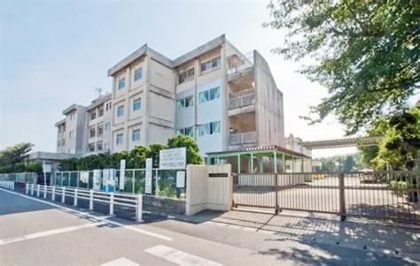 ローレルコート泉ヶ丘(堺市立若松台小学校)