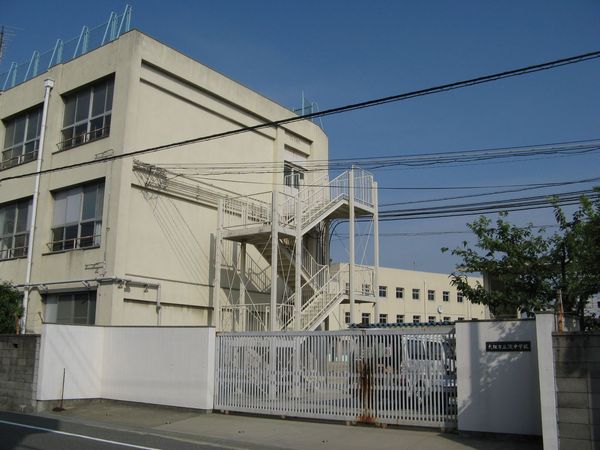 大阪市西淀川区出来島2丁目の中古一戸建て(大阪市立淀中学校)