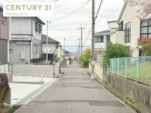 枚方市長尾東町３丁目の新築一戸建