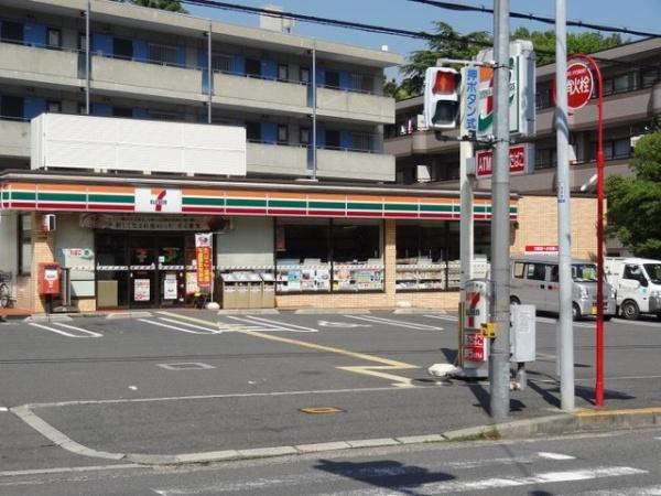 枚方市菊丘町の新築一戸建(セブンイレブン枚方伊加賀南町店)