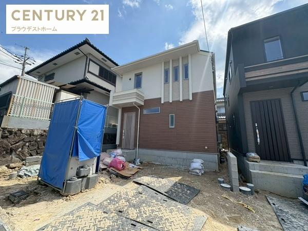 枚方市長尾東町３丁目の新築一戸建