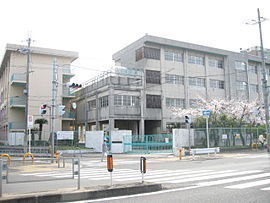 寝屋川市楠根北町の新築一戸建(寝屋川市立中木田中学校)
