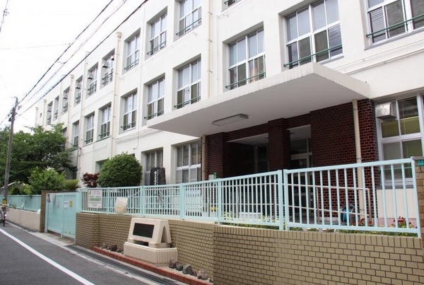 【ファミール緑橋】(大阪市立中本小学校)