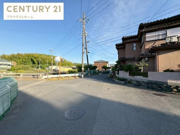 寝屋川市太秦東が丘の新築一戸建