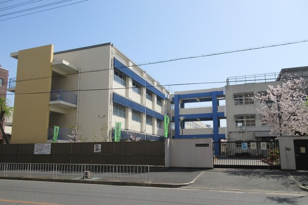 東大阪市高井田西1丁目の中古一戸建て(東大阪市立高井田西小学校)