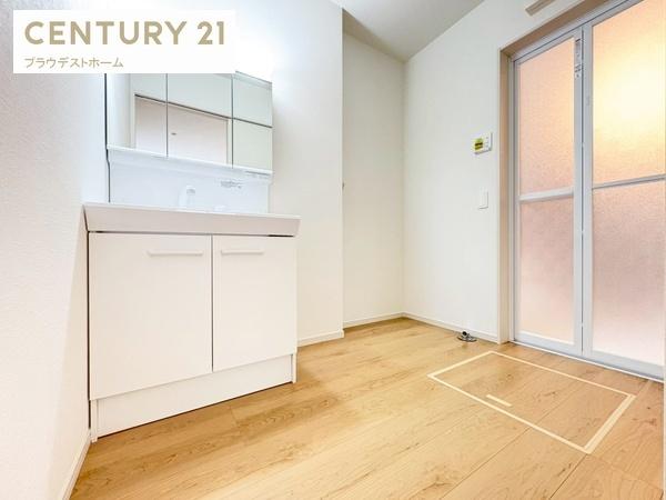 豊中市利倉2丁目の新築一戸建(洗面台・洗面所)