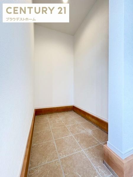 豊中市利倉2丁目の新築一戸建(収納)