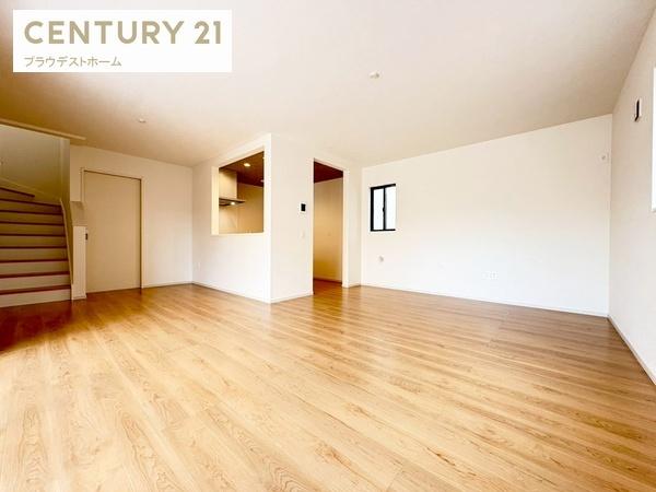 豊中市利倉2丁目の新築一戸建(リビング)