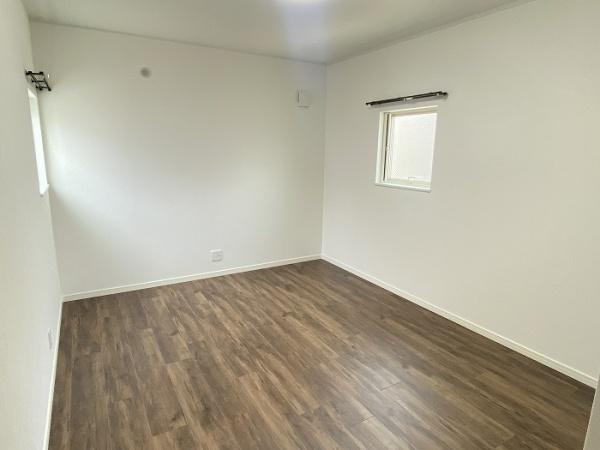 東大阪市御厨南2丁目の中古一戸建て(洋室)