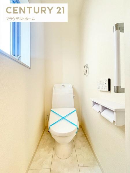 大阪市平野区加美鞍作3丁目の新築一戸建(トイレ)