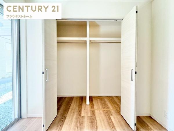 大阪市平野区加美鞍作3丁目の新築一戸建(収納)