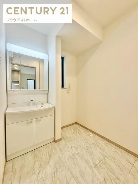 東大阪市大蓮東2丁目の新築一戸建(洗面台・洗面所)