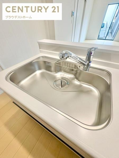 東大阪市大蓮東2丁目の新築一戸建(キッチン)