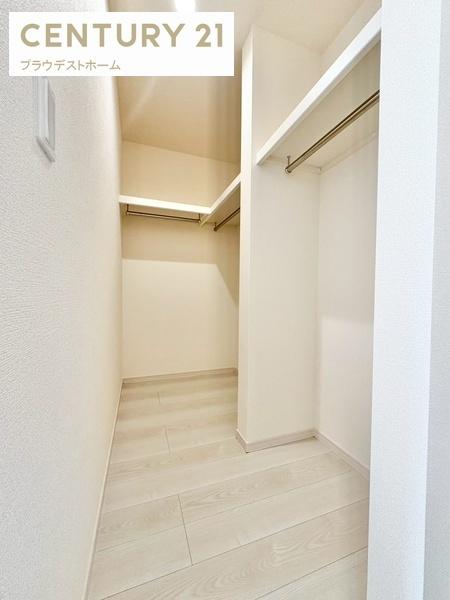 寝屋川市高柳７丁目の新築一戸建