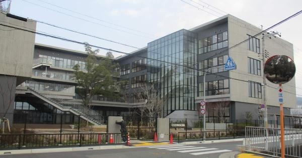 交野市私部４丁目の新築一戸建(交野市立交野みらい学園)