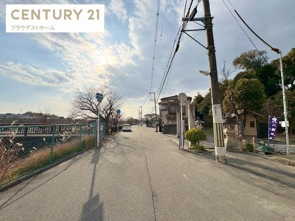 寝屋川市八幡台の新築一戸建