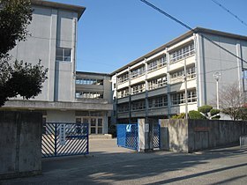 「グリーンビレッジ交野」宿泊研修施設・介護施設(交野市立第四中学校)