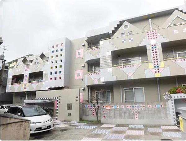 クリスタルアレイ・RC造お洒落な3階建居宅付