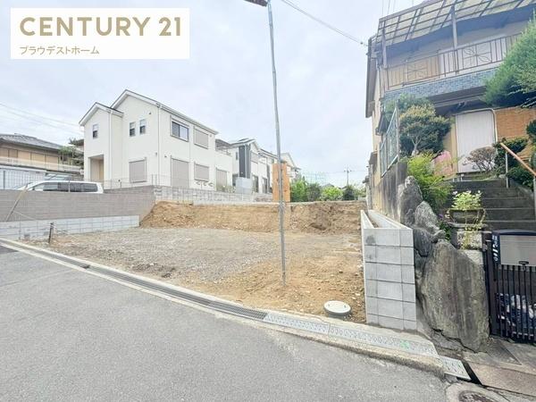 寝屋川市成田東町の新築一戸建