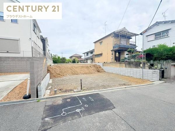 寝屋川市成田東町の新築一戸建