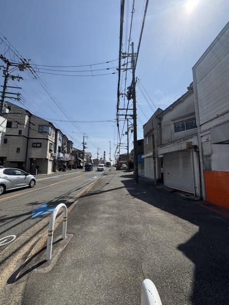 店舗付住宅・店舗＋車庫33坪付