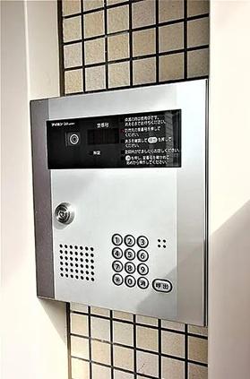 【ルネス上牧】「上牧」駅歩2分　RC造3階建
