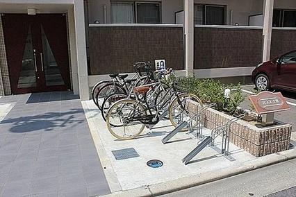 【ルネス上牧】「上牧」駅歩2分　RC造3階建